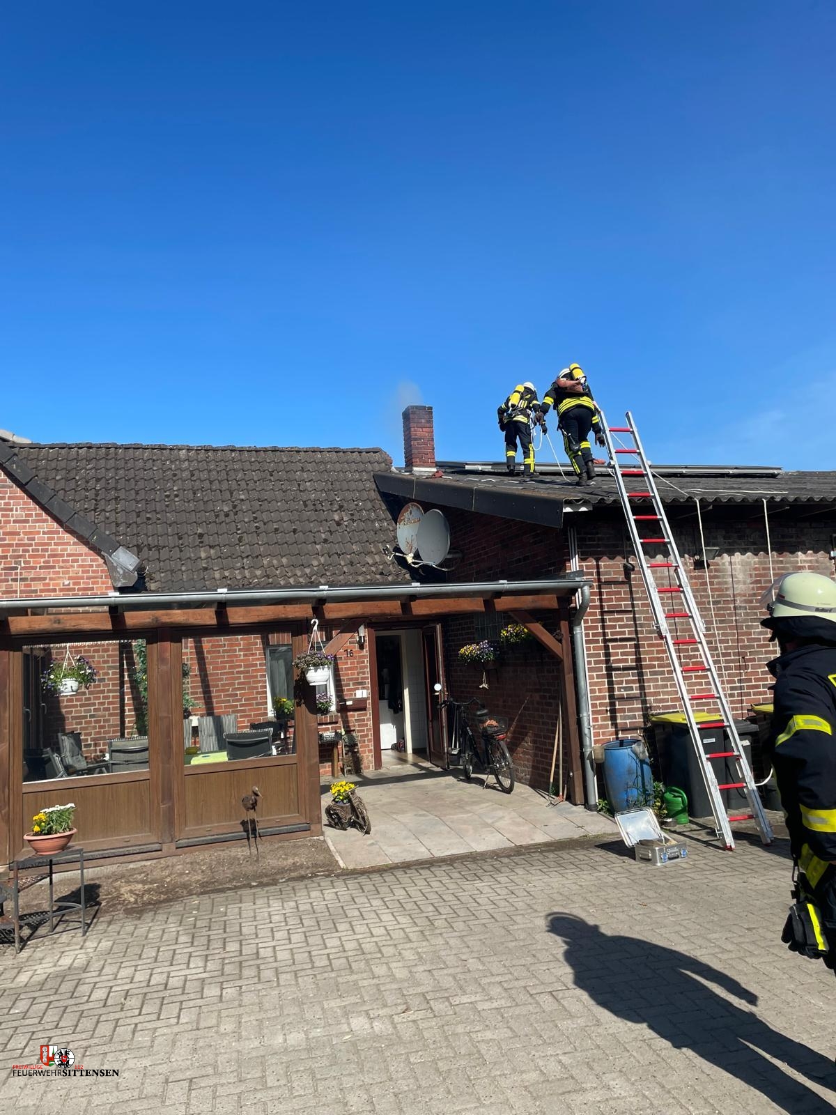 Feuer mittel (F2) Feuer mittel (F2)