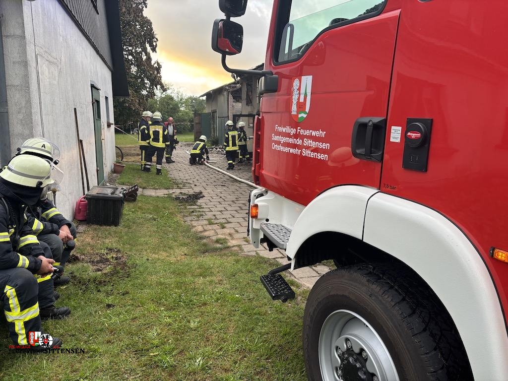 Feuer mittel (F2) Feuer mittel (F2)